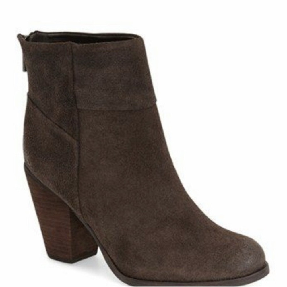 Arturo Chiang Women’s “Hadley” Leather Booties